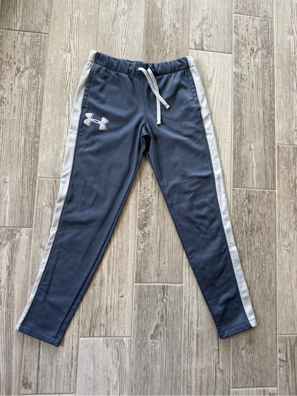 Under Armour Navy Joggers Girls - size large